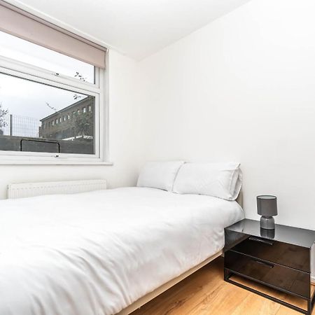 Bright Guest House In Hackney London Eksteriør bilde