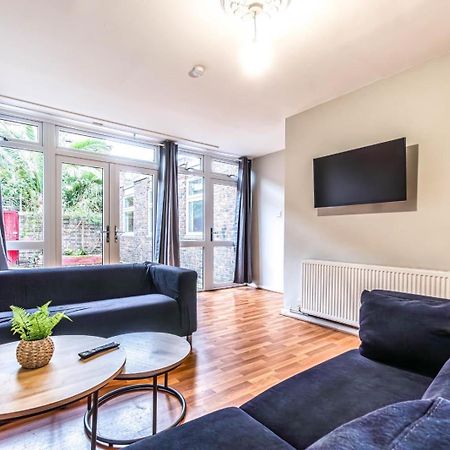 Bright Guest House In Hackney London Eksteriør bilde