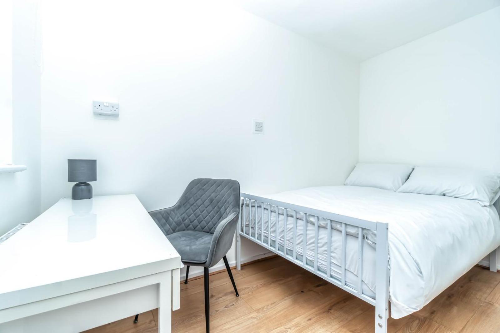 Bright Guest House In Hackney London Eksteriør bilde