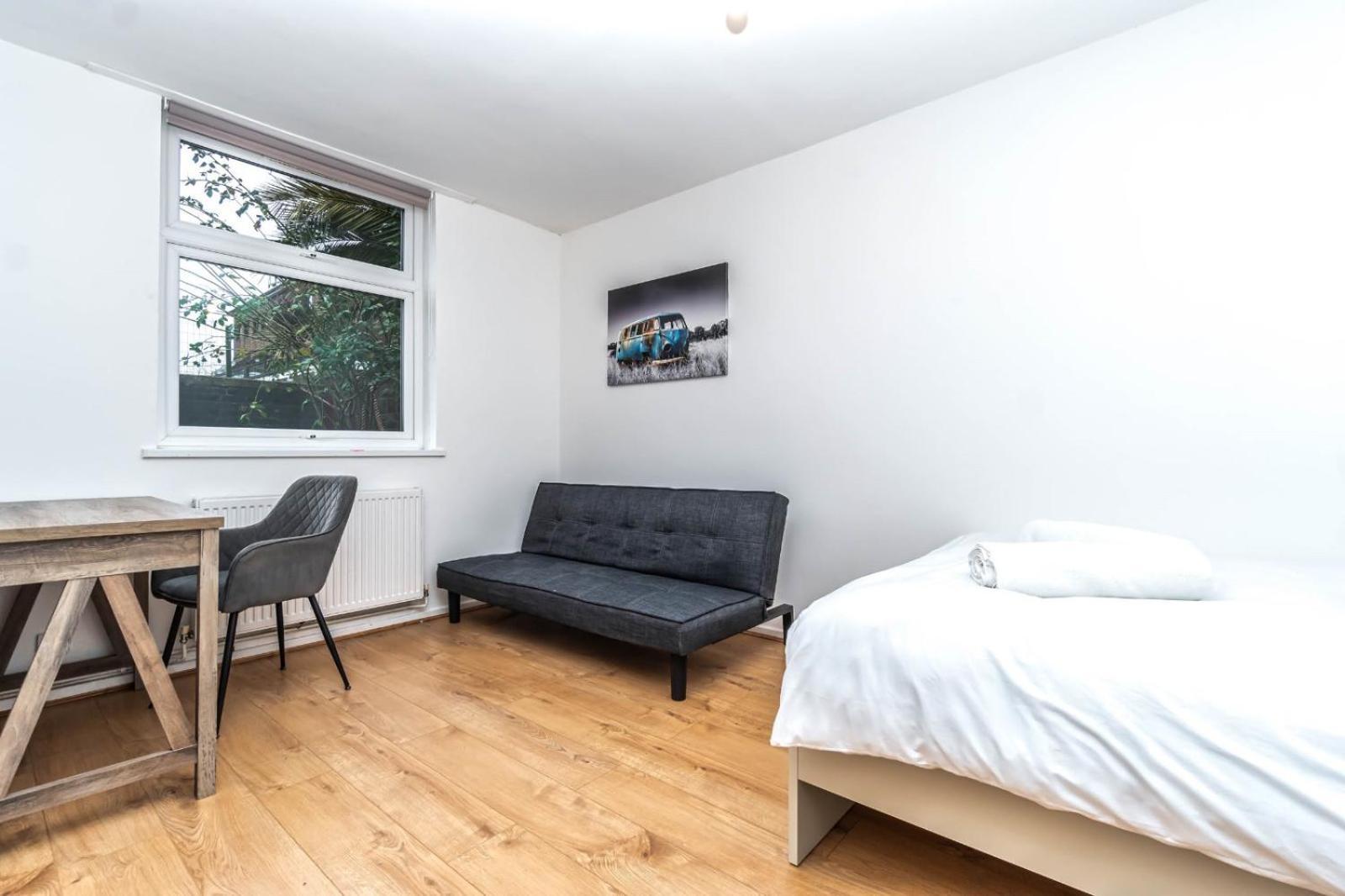 Bright Guest House In Hackney London Eksteriør bilde