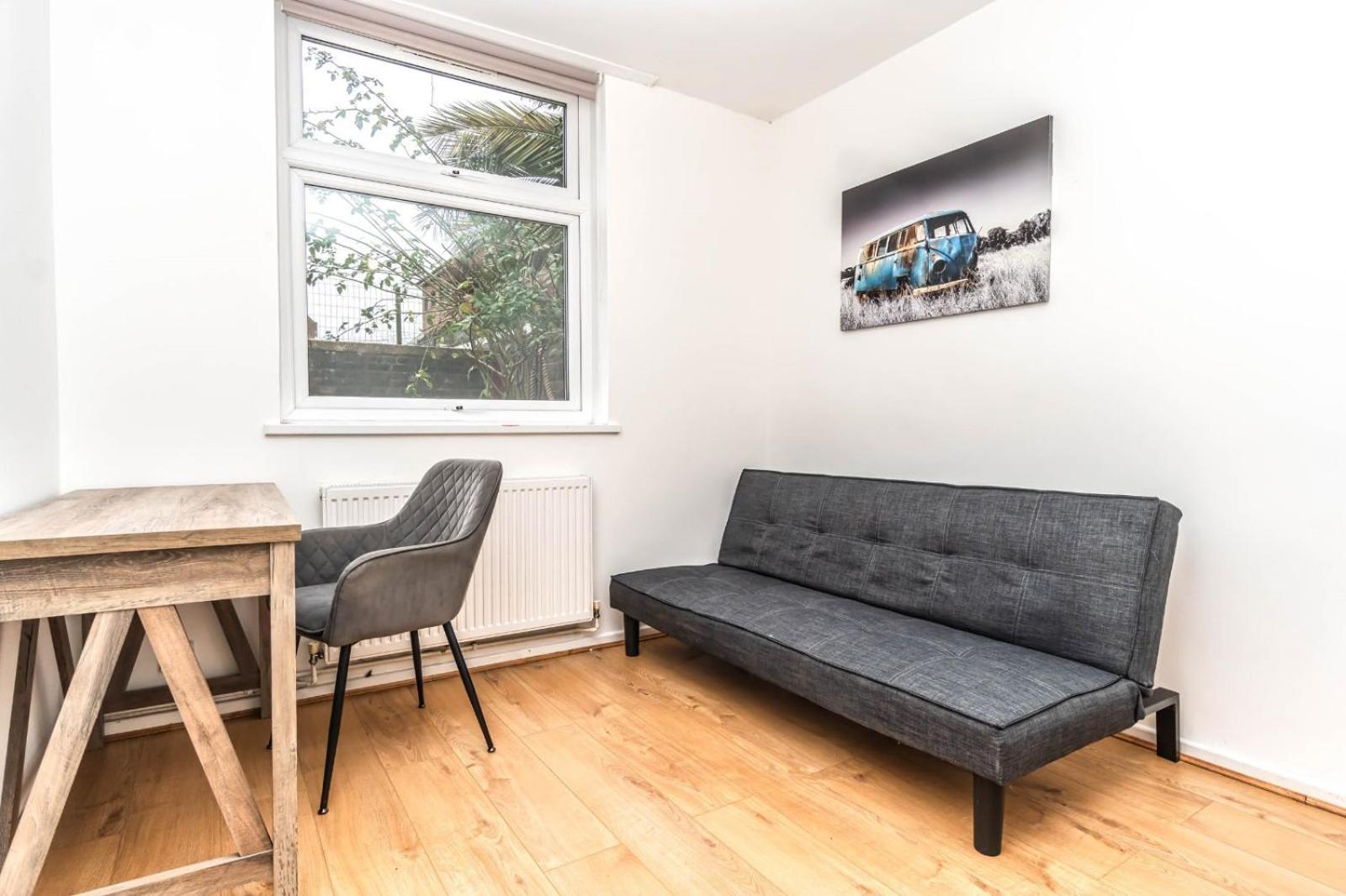 Bright Guest House In Hackney London Eksteriør bilde